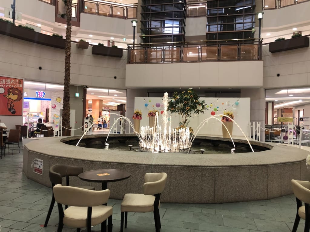 イオンモール桑名　噴水ショー